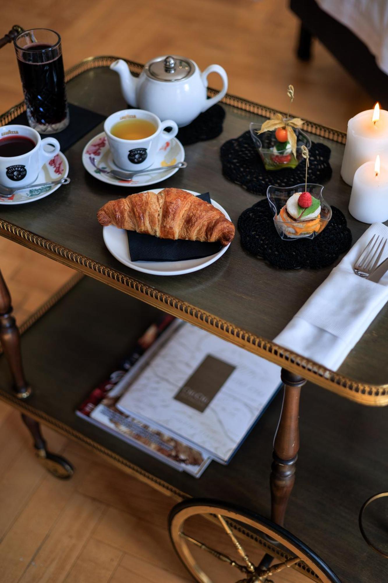 Arte Boutique Hotel Тирана Екстериор снимка