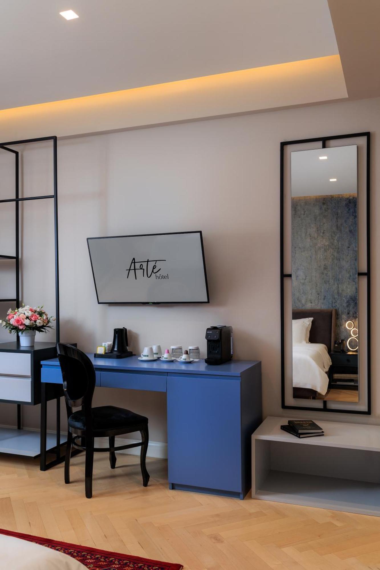 Arte Boutique Hotel Тирана Екстериор снимка