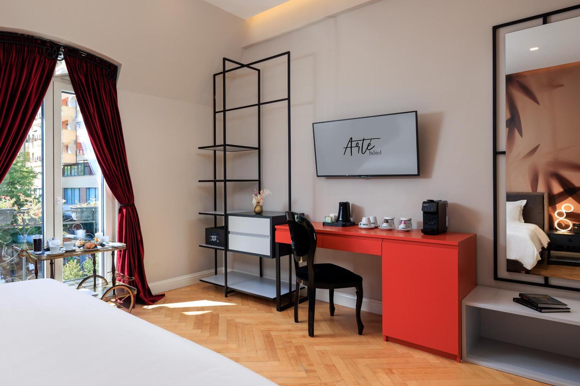 Arte Boutique Hotel Тирана Екстериор снимка