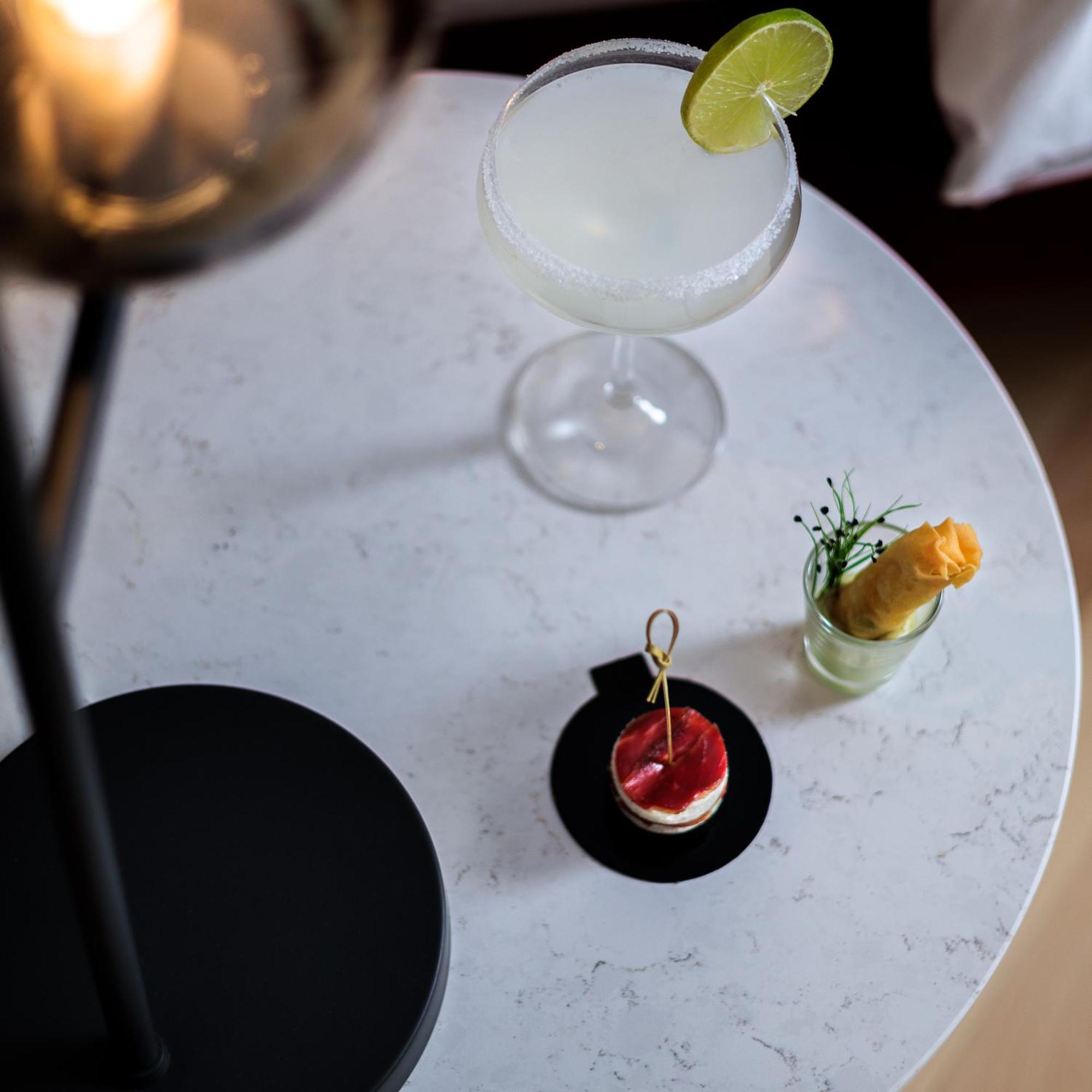 Arte Boutique Hotel Тирана Екстериор снимка