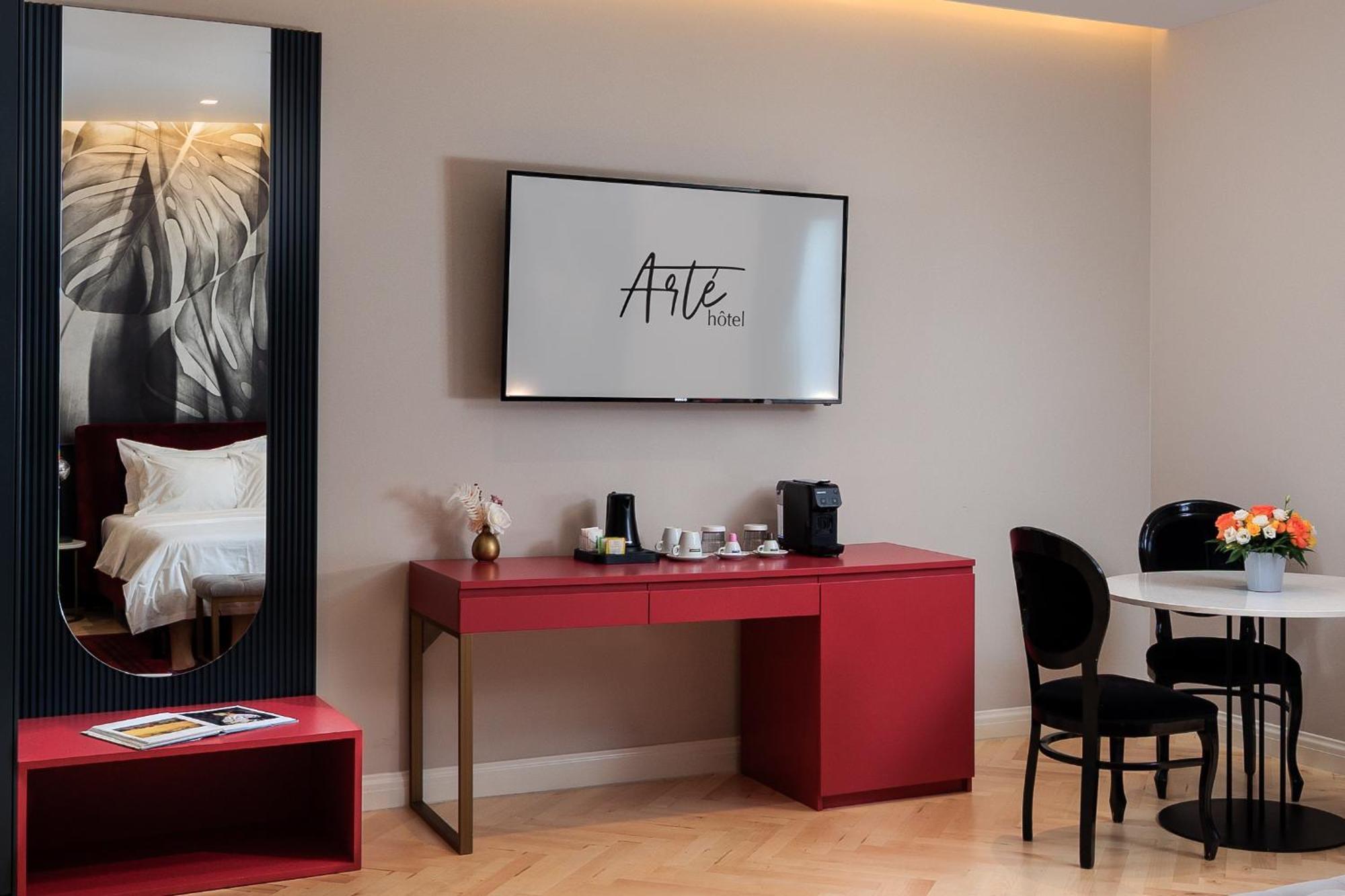 Arte Boutique Hotel Тирана Екстериор снимка