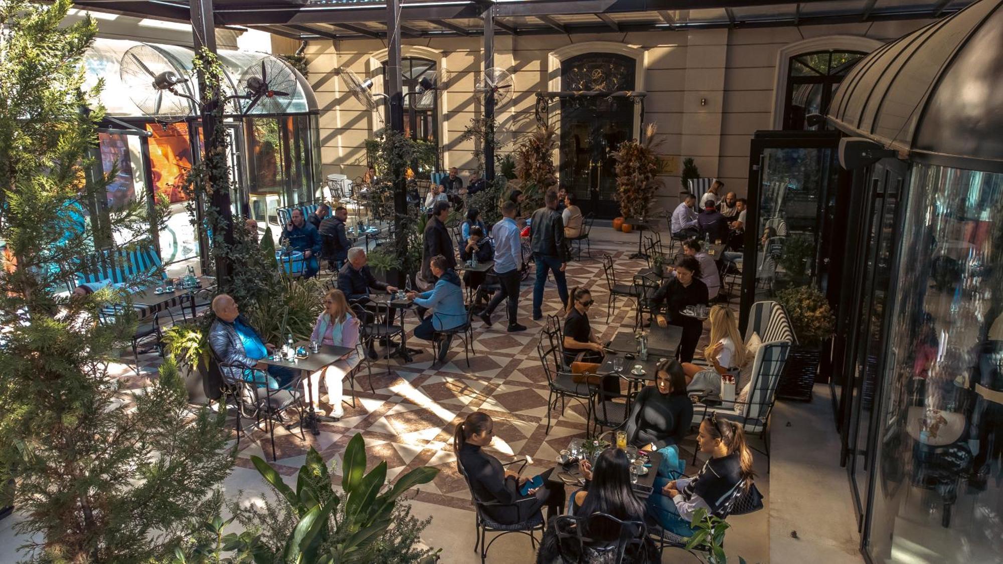 Arte Boutique Hotel Тирана Екстериор снимка